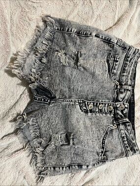 High-Rise Gray Acid Wash Denim Shorts with Frayed Hem